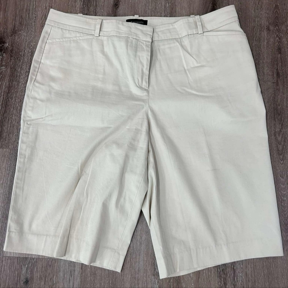 Women's Cream Shorts
